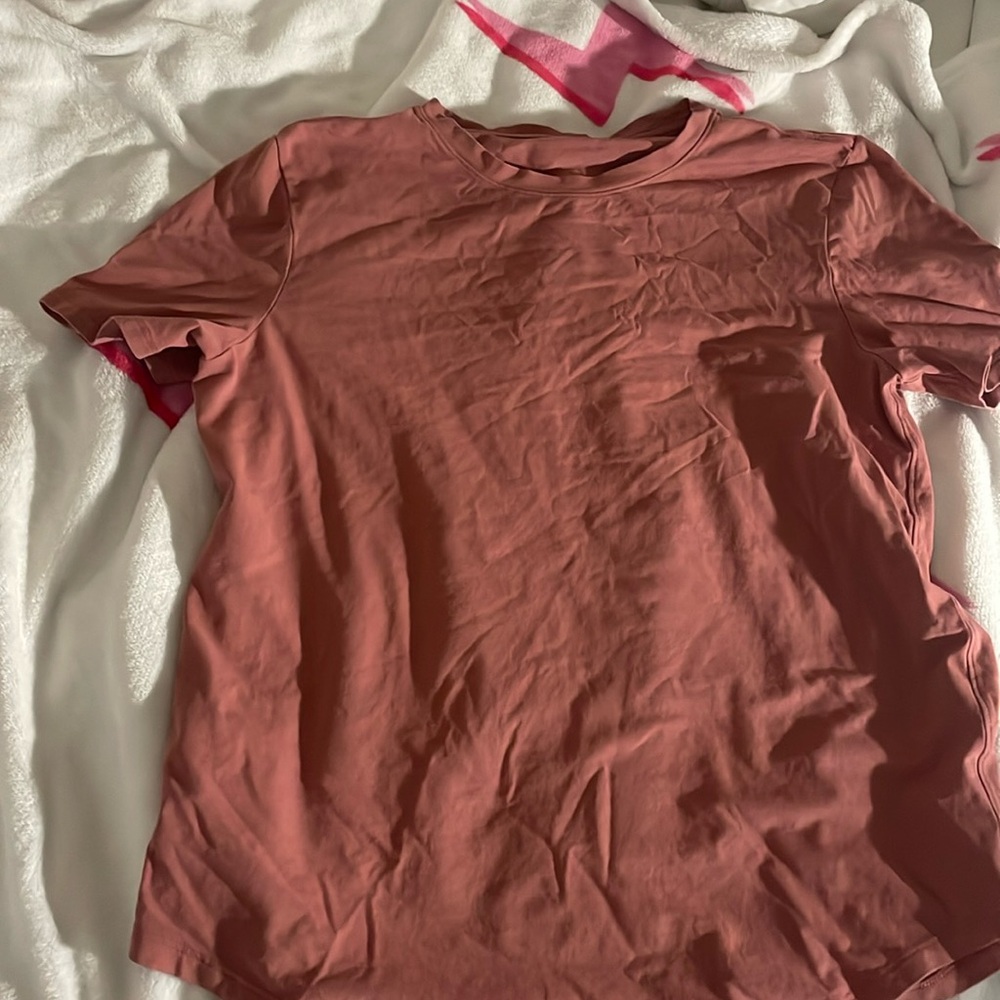 COPY - Lululemon shirt